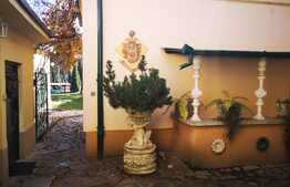 Investiție! Apartament la casă, 4 camere, 114 mp, terasă și balcon 41 mp, priveliște deosebită, Centrul Vechi