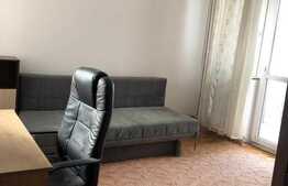 Apartament 3 camere, decomandat, 75 mp, 3 balcoane, zona Piata Cipariu