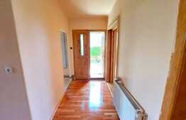 Apartament 3 camere, nemobilat, 70 mp, zona strazii Iosif Vulcan