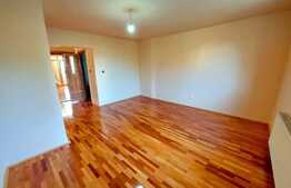 Apartament 3 camere, nemobilat, 70 mp, zona strazii Iosif Vulcan