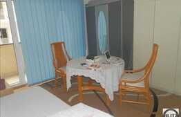 Vanzare 2 camere, decomandat, 52 mp, balcon, zona Florilor!