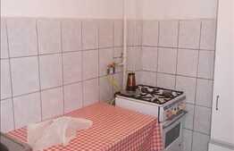 1 camera, 28 mp, etaj intermediar, zona strazii Bucegi