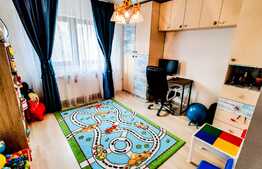 Apartament EXCLUSIVIST cu 3 camere, 73 mp, 2 balcoane, parcare, boxa, etaj intermediar, bloc nou, zona Iulius Mall