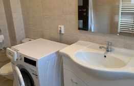 Apartament de 2 camere, 60 mp, parcare, zona Florilor