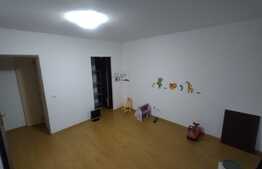 Apartament decomandat, aer conditionat, dressing, zona Vivo