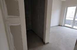 Apartament in vila, 4 camere, CF, semifinisat, zona Tineretului 