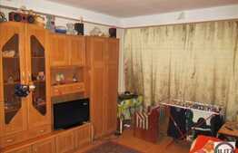 2 camere, 42 mp, compet mobilat, zona strazii Traian Vuia!