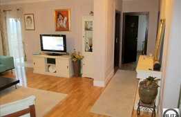 Penthouse cu 155 mp utili, 4 camere, in imobil tip vila! Garaj si parcare!