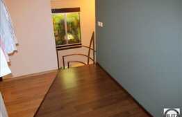 Penthouse cu 155 mp utili, 4 camere, in imobil tip vila! Garaj si parcare!