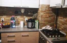 Apartament de 2 camere, decomandat, zona Centrul Civic