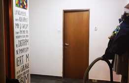 Apartament de 2 camere, decomandat, zona Centrul Civic