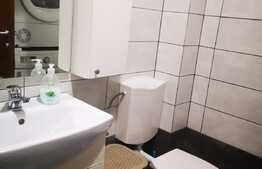 Apartament de 2 camere, decomandat, zona Centrul Civic