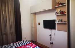 Apartament de 2 camere, decomandat, zona Centrul Civic
