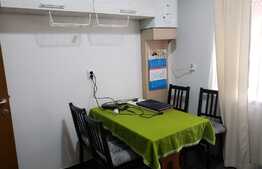 Apartament de 2 camere, decomandat, zona Centrul Civic