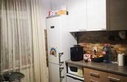 Apartament de 2 camere, decomandat, zona Centrul Civic
