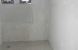 Apartament cu 4 camere, decomandat, 82 mp , semifinisat, imobil  2013