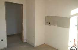 Apartament cu 4 camere, decomandat, 82 mp , semifinisat, imobil  2013