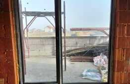 Casa la rosu in zona Valea Fanatelor, 110 mp utili, teren 800 mp