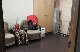 Apartament de 3 camere decomandate, 64mp + 2 balcoane, etaj intermediar, zona Campului