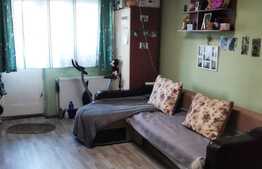 Apartament de 3 camere decomandate, 64mp + 2 balcoane, etaj intermediar, zona Campului