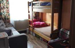 Apartament de 3 camere decomandate, 64mp + 2 balcoane, etaj intermediar, zona Campului