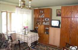 Apartament cu 3 camere, 68 mp, decomandat