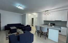 Apartament de 2 camere, curte privata 40 mp, garaj, complex Record Park