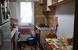 Apartament de 2 camere, decomandat, loc de parcare, zona Astra