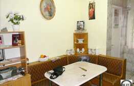 4 camere in zona strazii Aurel Vlaicu, etaj intermediar, partial mobilat