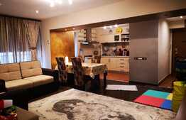 Apartament de 4 camere, etaj intermediar, 2 locuri de parcare, 2 băi, Răcădău