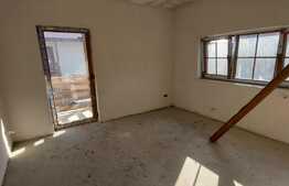 Apartament de 3 camere in duplex, gradina 125 mp, strada privata, zona Eroilor!