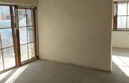 Apartament de 3 camere in duplex, gradina 125 mp, strada privata, zona Eroilor!