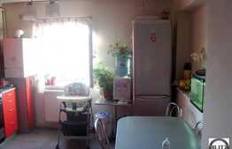 Inchiriere apartament 4 camere, decomandat, 90 mp utili, zona Padin