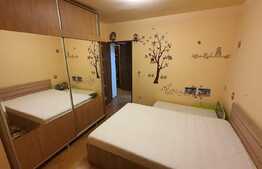 Apartament de 2 camere, etaj intermediar, zona Răcădău, priveliște spre pădure