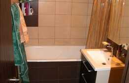 Vanzare 3 camere, decomandat, 65.76 mp utili, zona P-ta Ion Mester