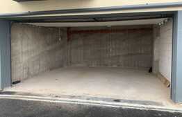 Apartament de 2 camere, garaj, 55 mp, zona Vivo