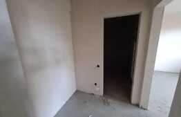 Apartament 2 camere, 52 mp, balcon 12 mp, etaj intermediar! Zona Teilor!