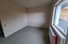 Apartament 2 camere, 52 mp, balcon 12 mp, etaj intermediar! Zona Teilor!