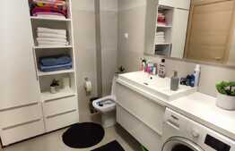 Apartament de lux, 80 mp, 4 camere, parcare, zona Terra!