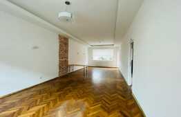 Cladire de birouri P+1, 300 mp utili, curte, zona Centrala