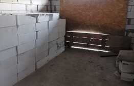 Casa individuala la rosu in zona centrala din Chinteni!