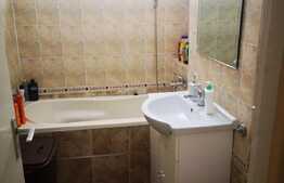 Apartament de 2 camere, semidecomadat, parcare, zona Astra