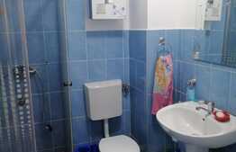 Apartament 2 camere decomandate la 1 minut de statia de tramvai!