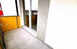 Apartament cu 3 camere semifinisat, cu CF, etaj intermediar! Zona strazii Teilor!