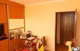 Apartament 2 camere, 50,5 mp, zona Piata Mercur, etaj intermediar