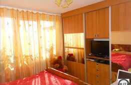 Apartament 2 camere, 50,5 mp, zona Piata Mercur, etaj intermediar