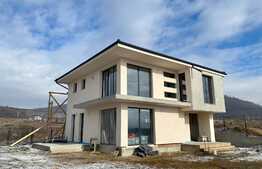 Reducere Pret! Priveliste rar de gasit! Casa individuala, 141 mp utili, 695 mp de teren, zona Sun Garden!