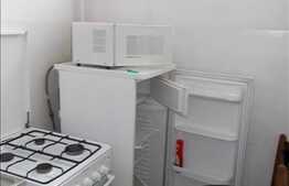 Garsoniera, 29 mp utili,  etaj intermediar, zona Calea Floresti