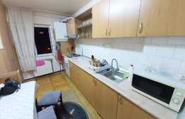 Apartament de 3 camere, decomandat, 68 mp, zona McDonalds!