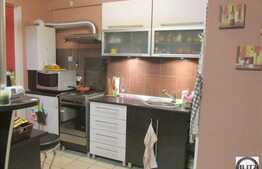 Vanzare apartament 2 camere, 50 mp plus 3 balcoane, zona Eroilor!